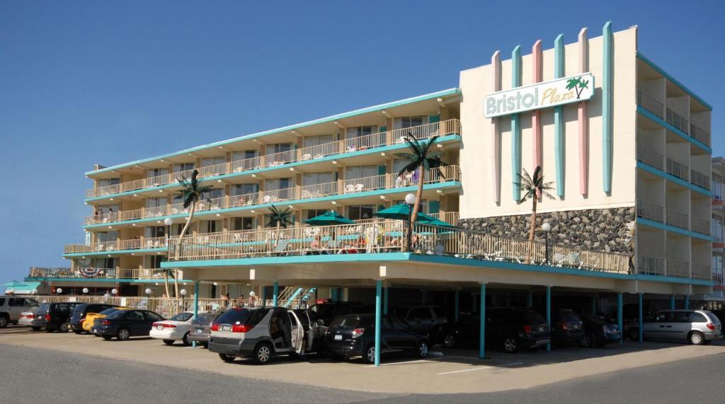 Bristol Plaza Motel 3*